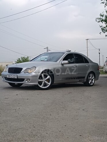 Mercedes C 240 2002, 471,331 km - 2.6 л - Şirvan