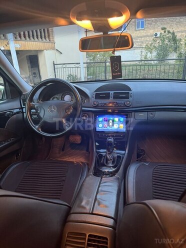 Mercedes E 240 2002, 330,000 km - 2.6 л - Kürdəmir