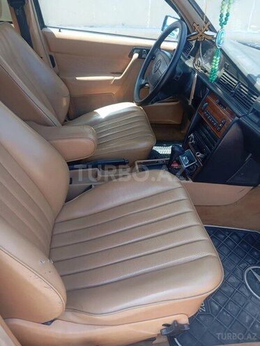 Mercedes 190 1992, 305,039 km - 2.3 l - Sumqayıt
