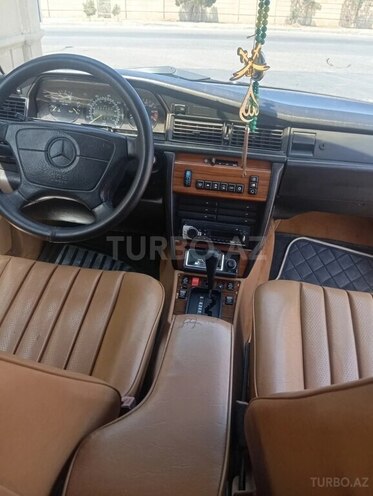 Mercedes 190 1992, 305,039 km - 2.3 l - Sumqayıt