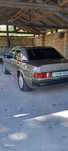 Mercedes 190 1991, 300,000 km - 1.8 l - Şəki
