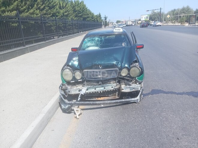 Mercedes E 290 1996, 322,000 km - 2.9 l - Bakı