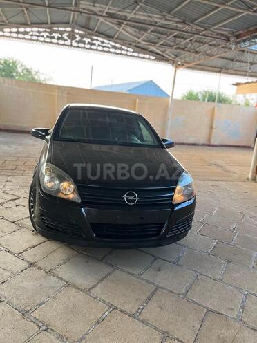 Opel Astra 2004, 272,093 km - 1.4 l - Salyan