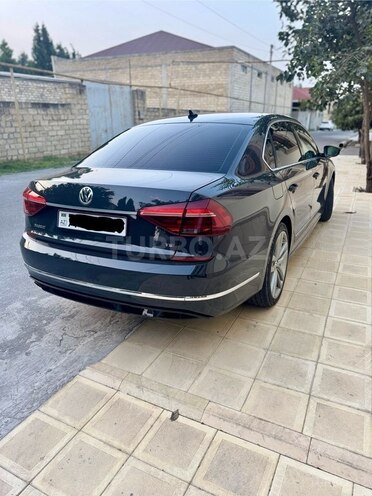 Volkswagen Passat (North America) 2017, 196,000 km - 1.8 l - Gəncə