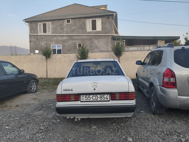 Mercedes 190 1989, 350,000 km - 2.0 l - Şəki