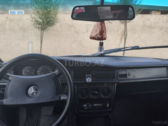 Mercedes 190 1989, 350,000 km - 2.0 l - Şəki