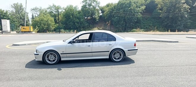 BMW 525 2003, 253,000 km - 2.5 l - Zaqatala