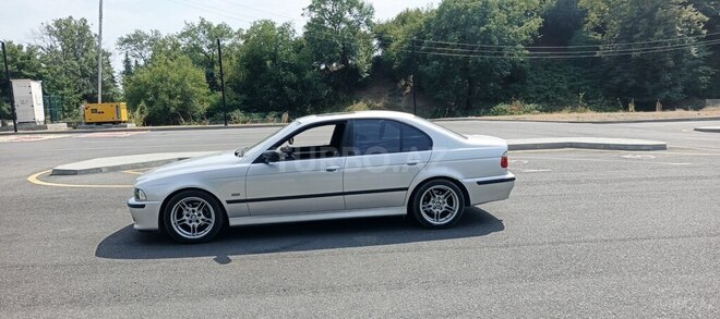 BMW 525 2003, 253,000 km - 2.5 l - Zaqatala