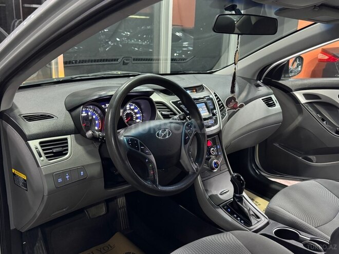 Hyundai Elantra 2015, 97,594 km - 1.8 l - Xırdalan
