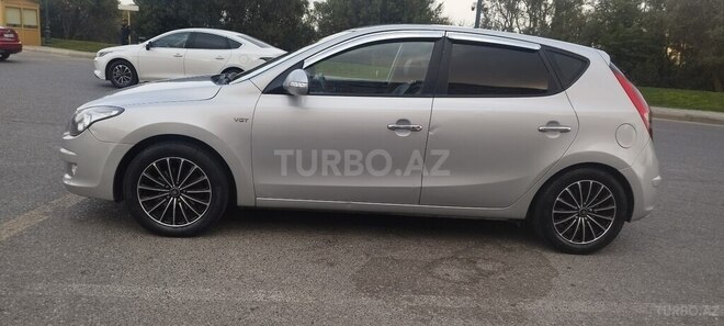 Hyundai i30 2011, 242,000 km - 1.6 l - Bakı