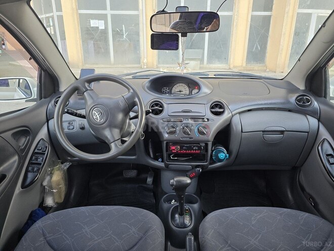 Toyota Vitz 2002, 268,000 km - 1.0 l - Bakı