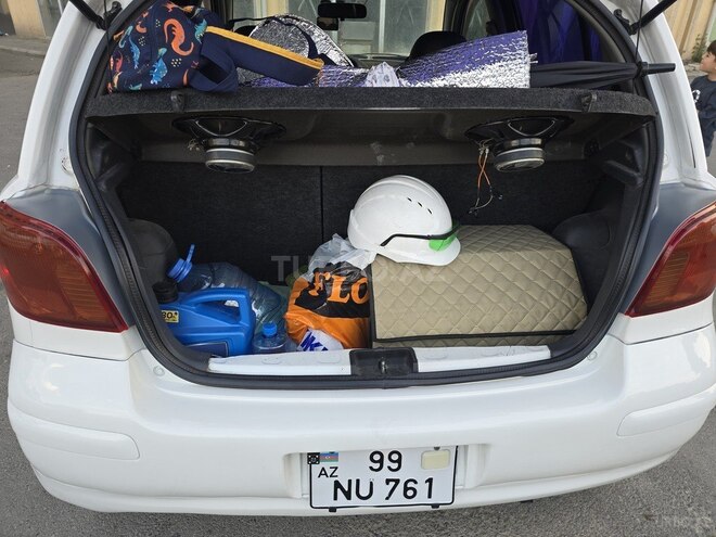 Toyota Vitz 2002, 268,000 km - 1.0 l - Bakı