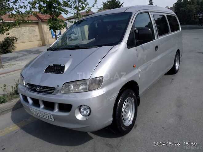 Hyundai H-1 2004, 400,000 km - 2.5 l - Bakı