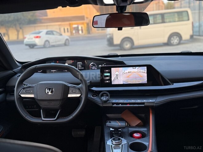 Changan  2023, 47,000 km - 1.5 л - Bakı