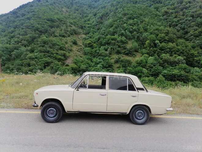 LADA (VAZ) 21013 1986, 100,000 km - 1.2 l - Horadiz