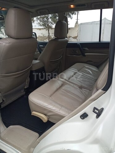 Mitsubishi Pajero 2007, 300,000 km - 3.0 л - Bakı