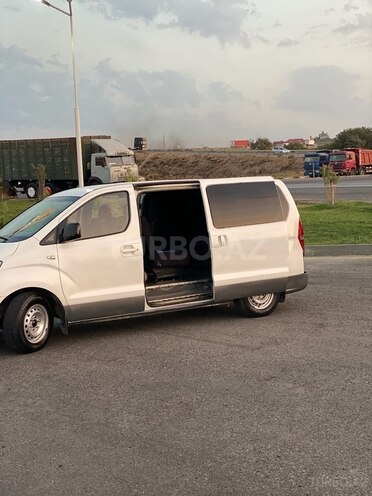 Hyundai H-1 2009, 600,000 km - 2.5 l - Bakı