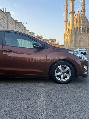 Hyundai i30 2013, 254,700 km - 1.4 l - Bakı