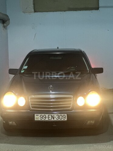 Mercedes E 240 1999, 304,000 km - 2.4 l - Bakı