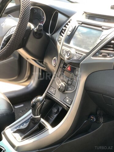 Hyundai Elantra 2015, 166,000 km - 1.8 l - Bakı