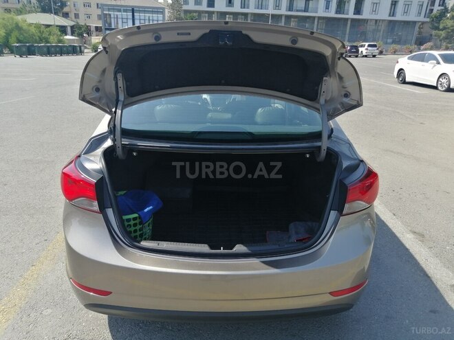 Hyundai Elantra 2015, 166,000 km - 1.8 l - Bakı