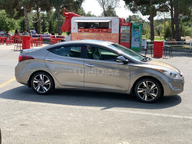 Hyundai Elantra 2015, 166,000 km - 1.8 l - Bakı