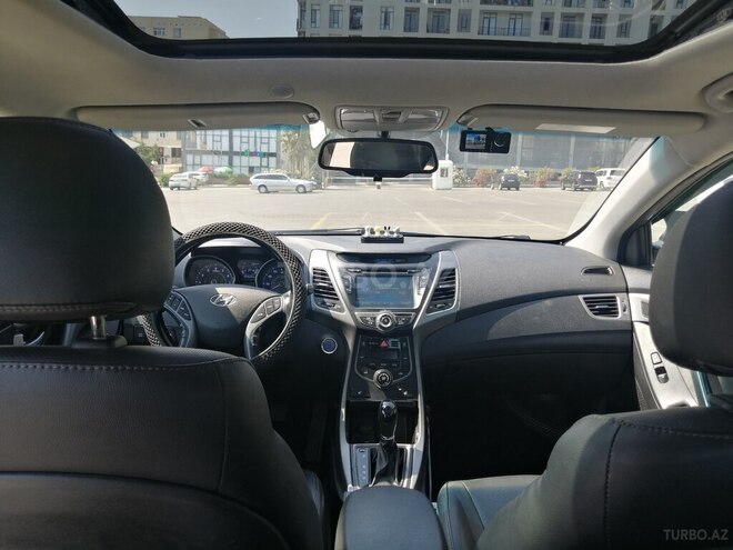 Hyundai Elantra 2015, 166,000 km - 1.8 l - Bakı