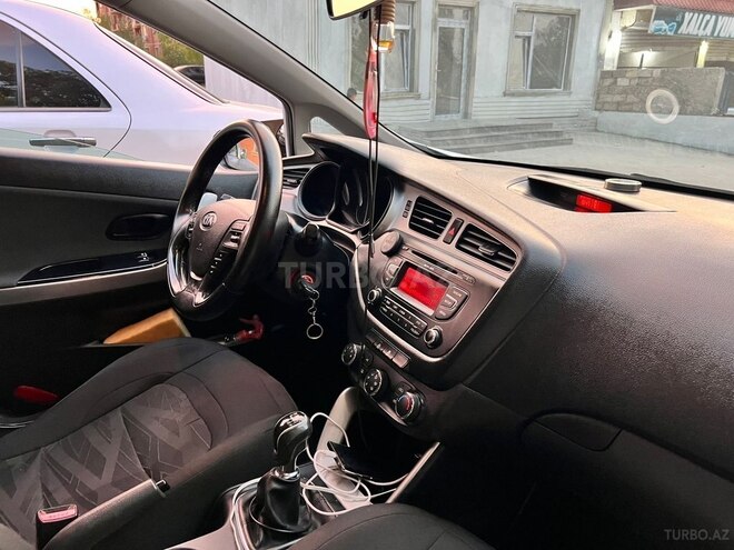 Kia  2012, 305,000 km - 1.4 l - Ağcabədi