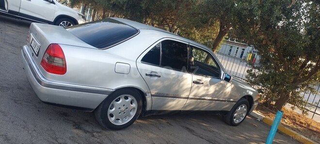 Mercedes C 180 1994, 240,000 km - 1.8 l - Bakı