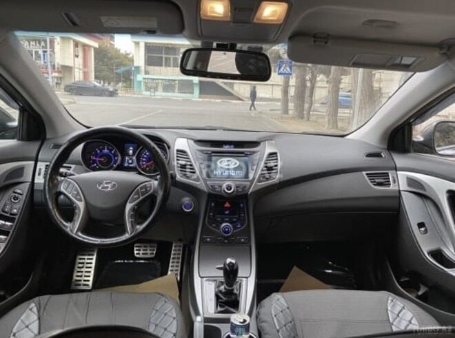 Hyundai Avante 2015, 155,000 km - 1.6 л - Bakı