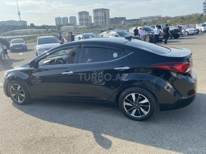 Hyundai Avante 2015, 155,000 km - 1.6 л - Bakı