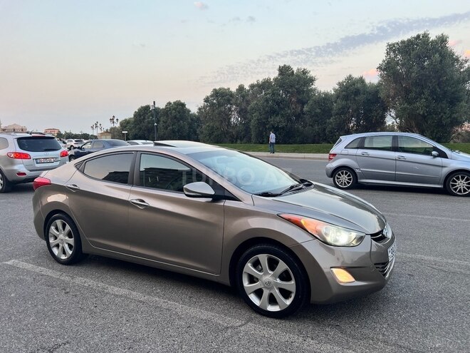 Hyundai Elantra 2011, 215,652 km - 1.8 l - Bakı