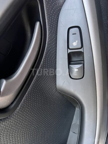 Hyundai Elantra 2011, 215,652 km - 1.8 l - Bakı
