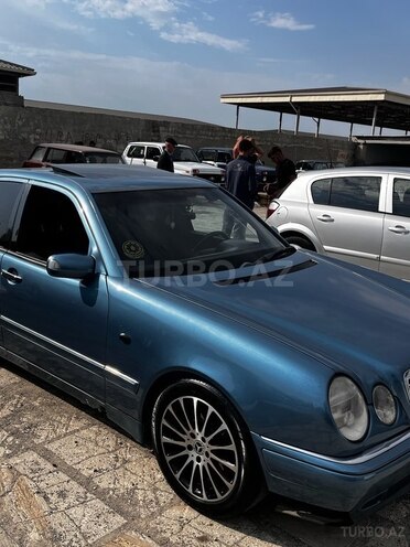 Mercedes E 200 1997, 450,000 km - 2.0 l - Xırdalan
