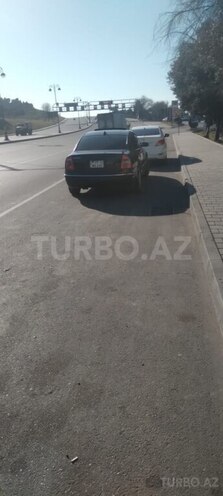 Volkswagen Passat 2003, 345,000 km - 1.8 l - Bakı
