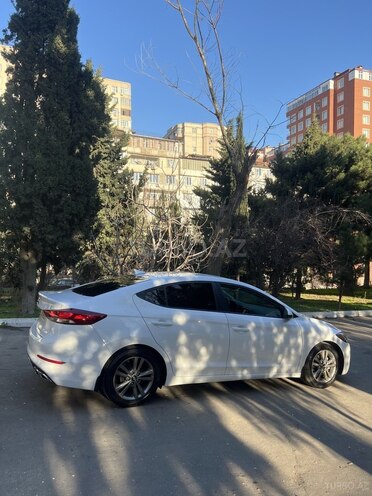 Hyundai Elantra 2016, 80,000 km - 2.0 л - Bakı