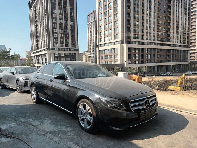 Mercedes E 220 d 2016, 203,600 km - 2.0 l - Bakı