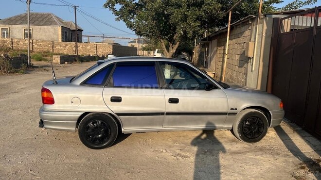 Opel Astra 1994, 313,076 km - 1.6 l - Bakı