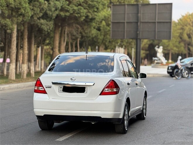 Nissan Tiida 2011, 220,000 km - 1.5 л - Bakı