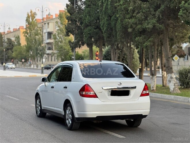 Nissan Tiida 2011, 220,000 km - 1.5 л - Bakı