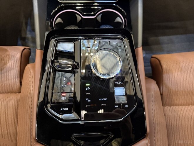 BMW 530e 2024, 9,000 km - 2.0 l - Bakı