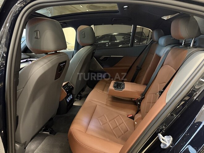 BMW 530e 2024, 9,000 km - 2.0 l - Bakı