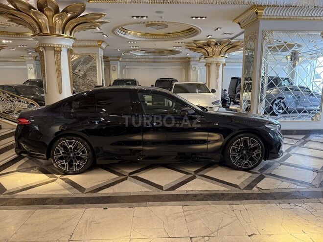 BMW 530e 2024, 9,000 km - 2.0 l - Bakı