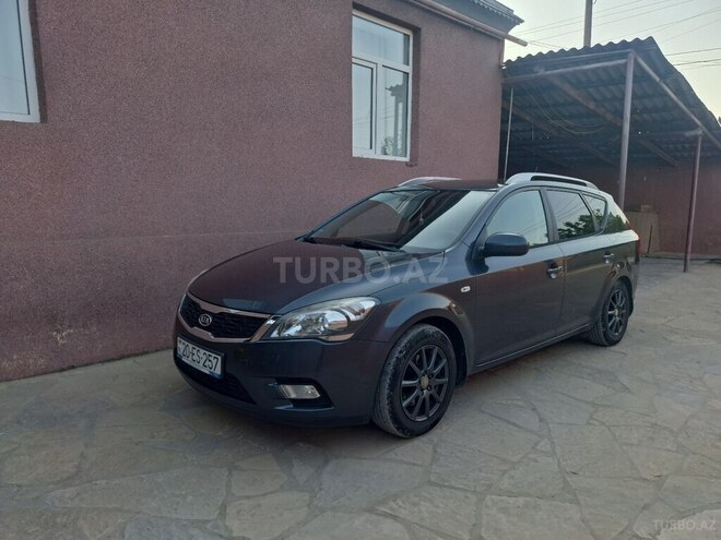 Kia Ceed 2009, 246,074 km - 1.4 л - Gəncə