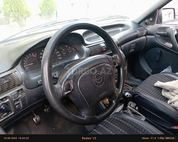 Opel Astra 1994, 350,000 km - 1.6 l - Bakı