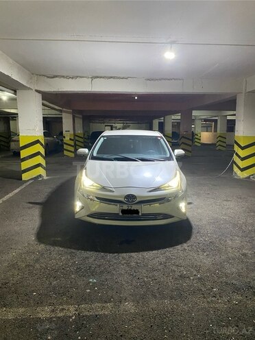 Toyota Prius 2017, 145,000 km - 1.8 l - Bakı