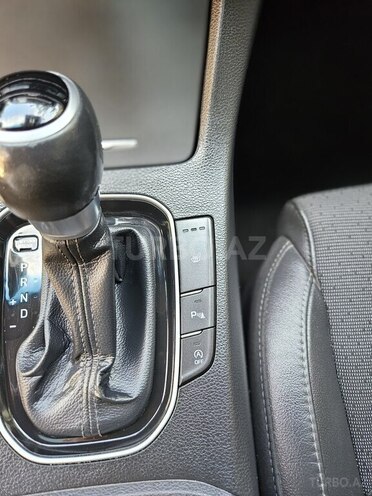 Hyundai i30 2018, 180,180 km - 1.6 л - Bakı