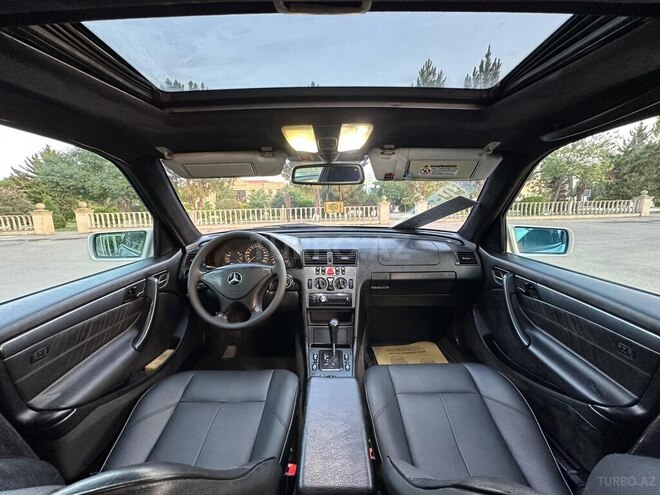 Mercedes C 230 2000, 260,000 km - 2.3 l - Saatlı