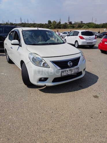 Nissan Sunny 2013, 317,600 km - 1.5 л - Bakı