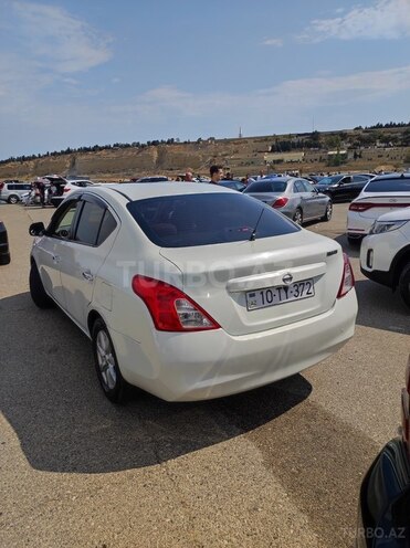 Nissan Sunny 2013, 317,600 km - 1.5 л - Bakı